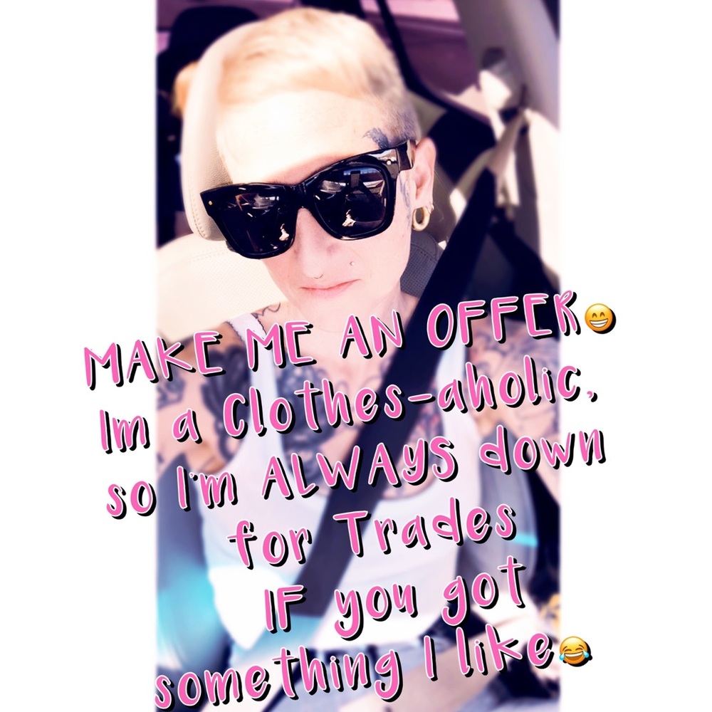 MAKE ME AN OFFER😁